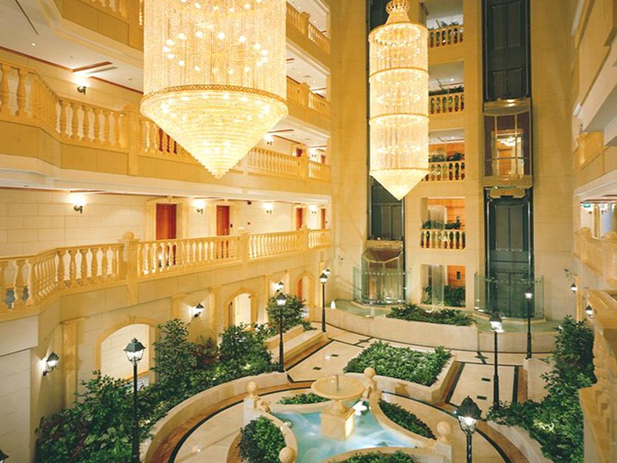 Knight Castle Hotel Dubaj Zewnętrze zdjęcie The lobby of the Grand Hyatt Hotel